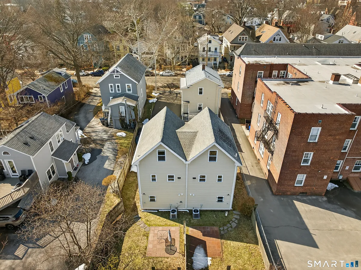 Building Photo - 85 Bishop St #A