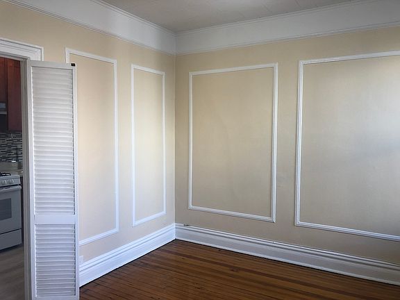 4th image of 22-64 42nd St #B2