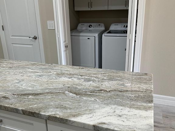 4th image of 2609 SW 46th Ter