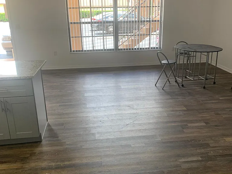 4377 Millwood Rd — Photo 3