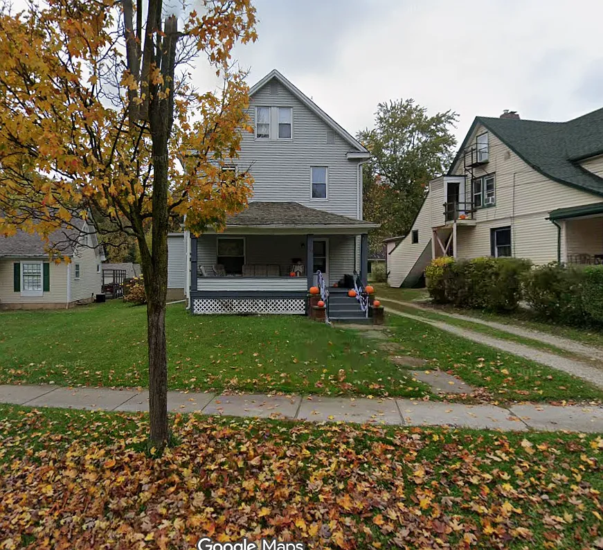 6 bed, 912 sqft, $600 — Photo 1
