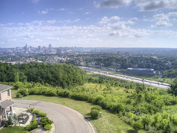 4th image of 536 Scenic Dr