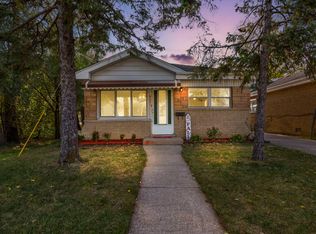 8621 43rd St, Lyons, IL 60534