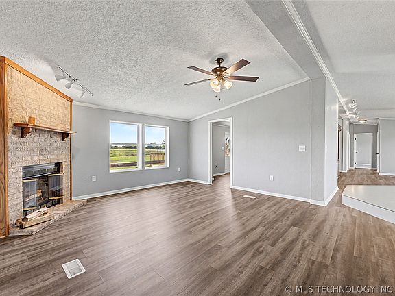 5th image of 17440 E Meadow Ln