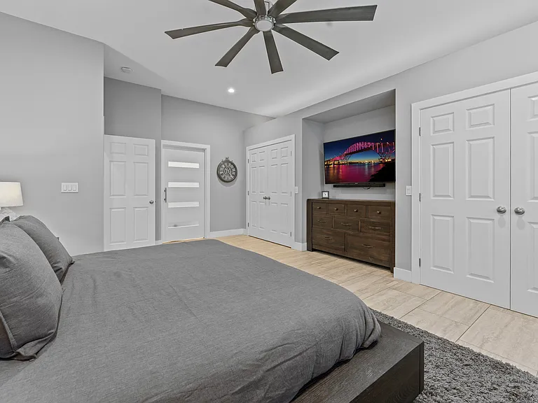 93 Augusta Dr — Photo 21