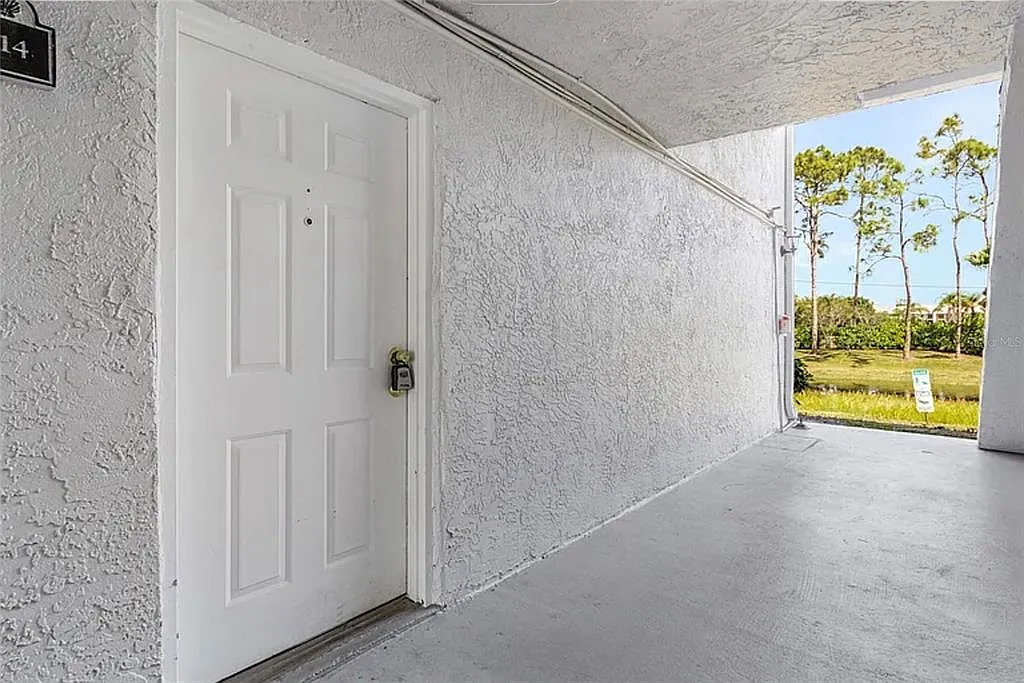 1 bed, 1.0 bath, 680 sqft, $1,950 — Photo 3