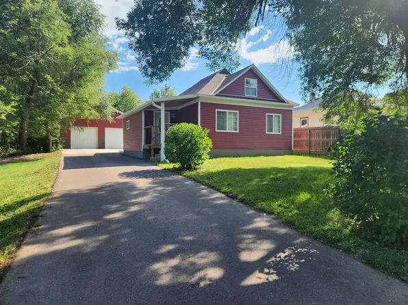 911 W 5th Ave, Mitchell, SD 57301