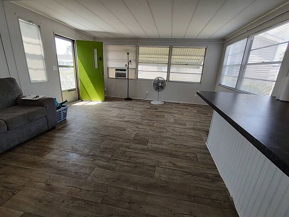 4th image of 2505 E Bay Dr #155