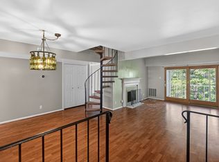 15 Pickering Ct #1-201-1, Germantown, MD 20874