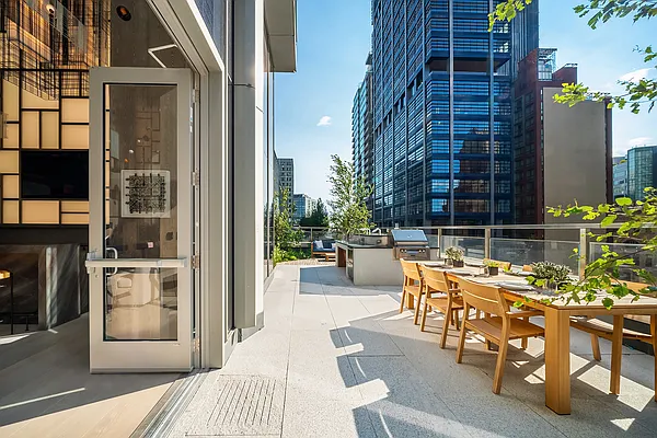 Rented by Douglas Elliman | media 29