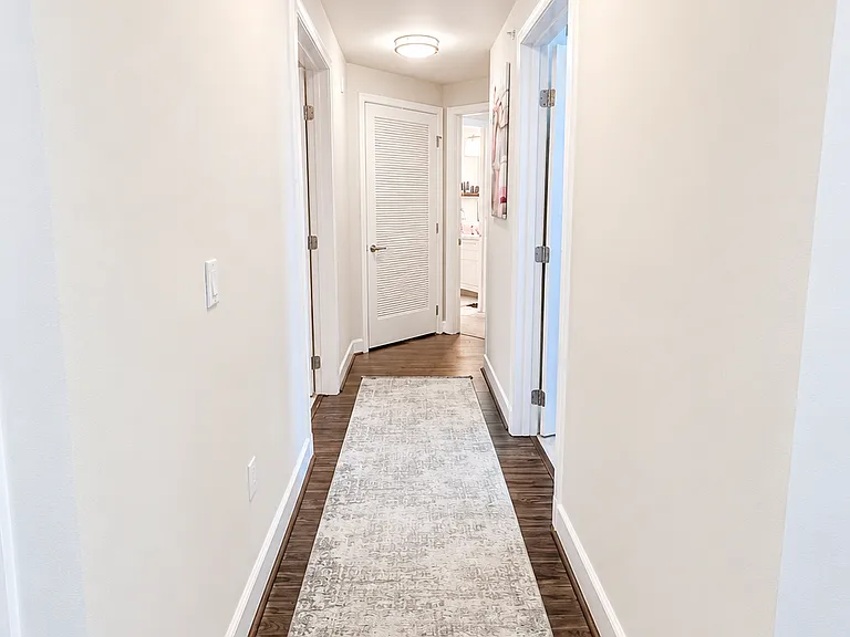 1001 Laurel St — Photo 12