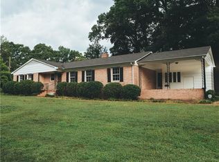 1226 S Belvedere Ave, Gastonia, NC 28054