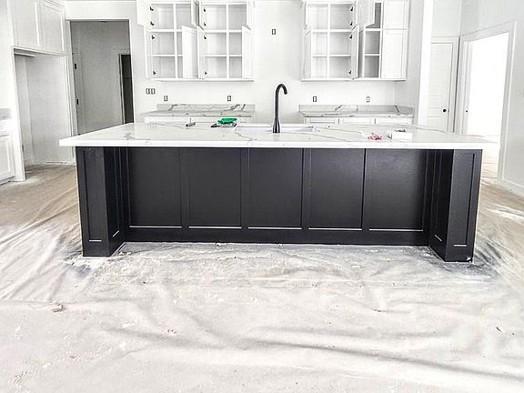 4th image of 3864 Magali Cir