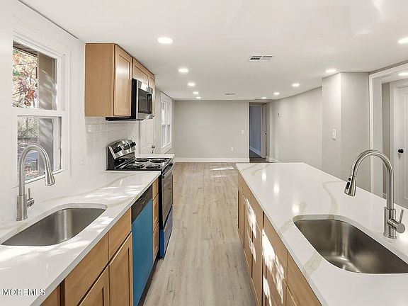 5th image of 31 Rappleyea Rd