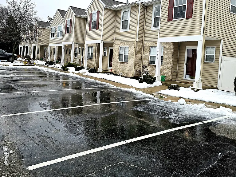 1030 Ada Place Dr SE — Photo 3