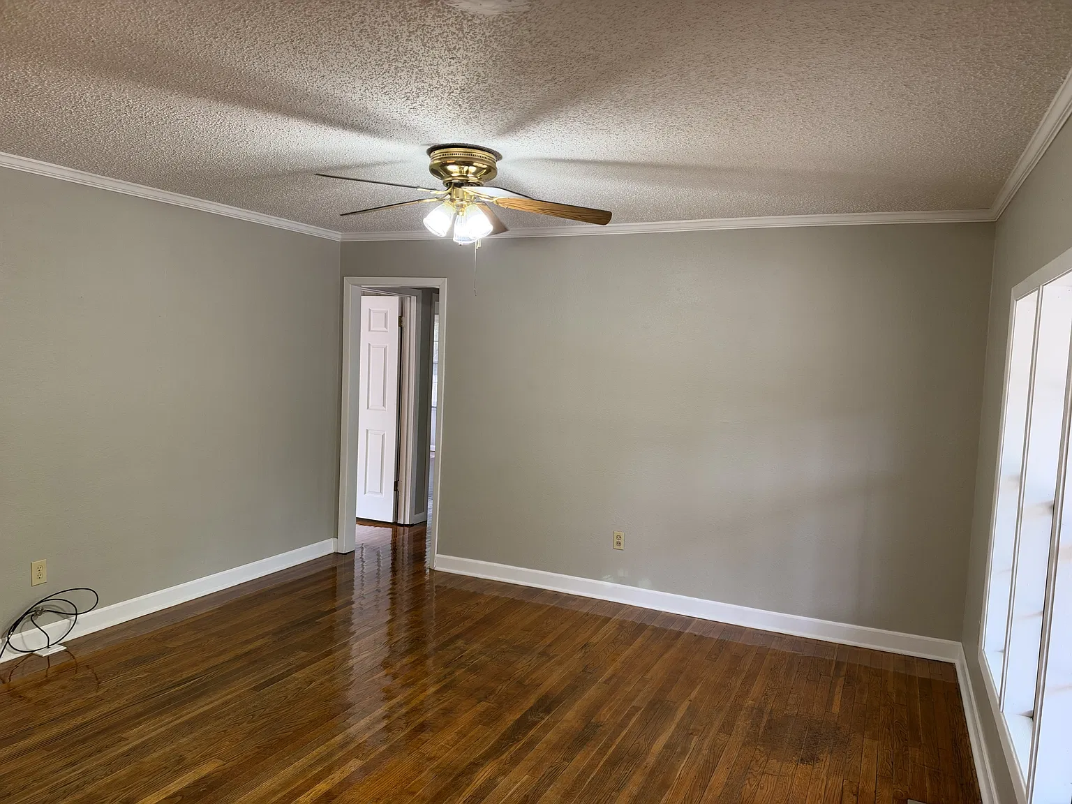 725 Valley Drive - 1 — Photo 3
