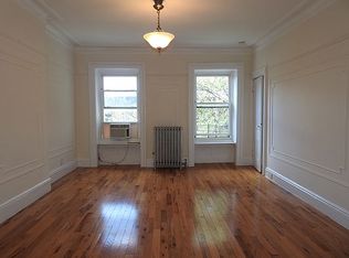 233 17th St APT 4, Brooklyn, NY 11215
