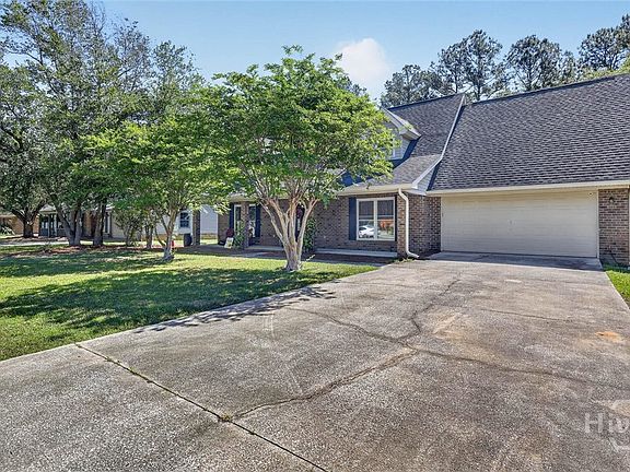 2nd image of 8 Douglas Court