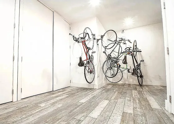 Rented by Brickview NYC Realty NYV LLC | media 17