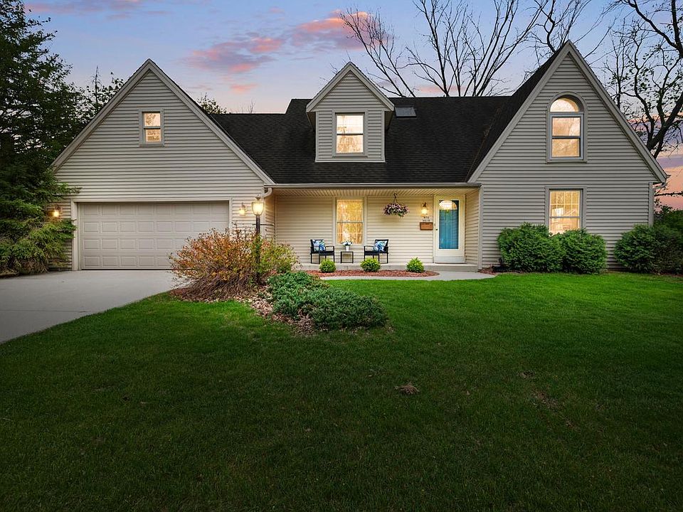 1st image of W52N618 Highland DRIVE