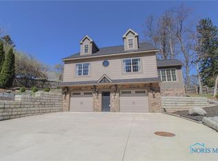 5159 Kuenzler Dr, Sylvania, OH 43560