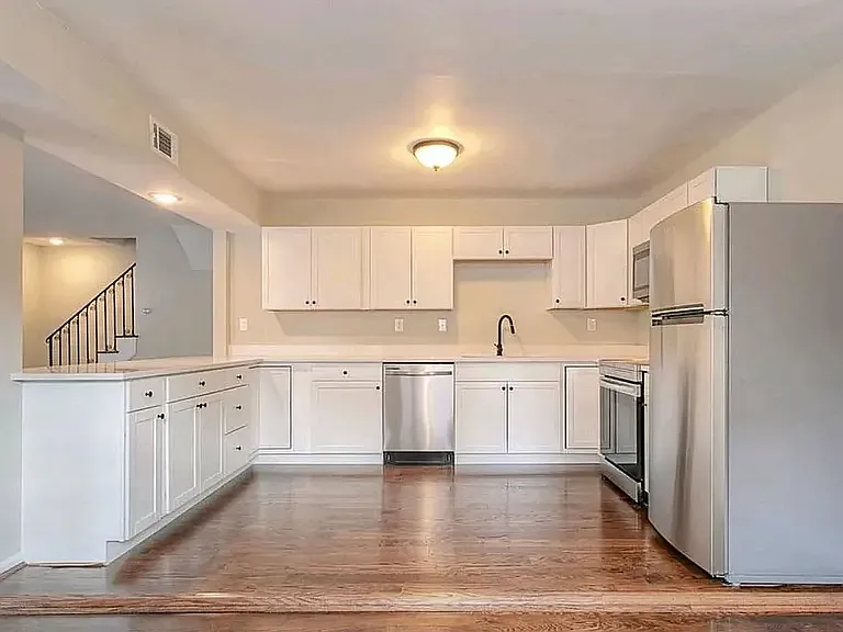 944 Ellison Ave #1 — Photo 2