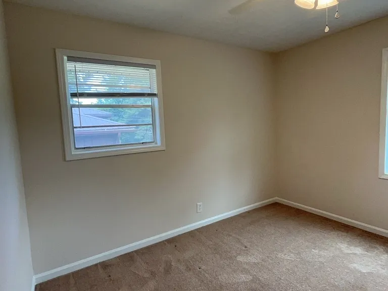 1430 High Meadow Dr — Photo 7