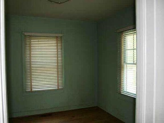4th image of 4222 N Kingsley Dr
