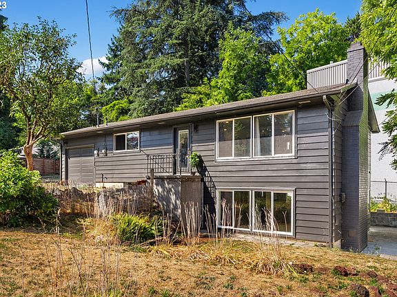 2nd image of 4435 SE Johnson Creek Blvd