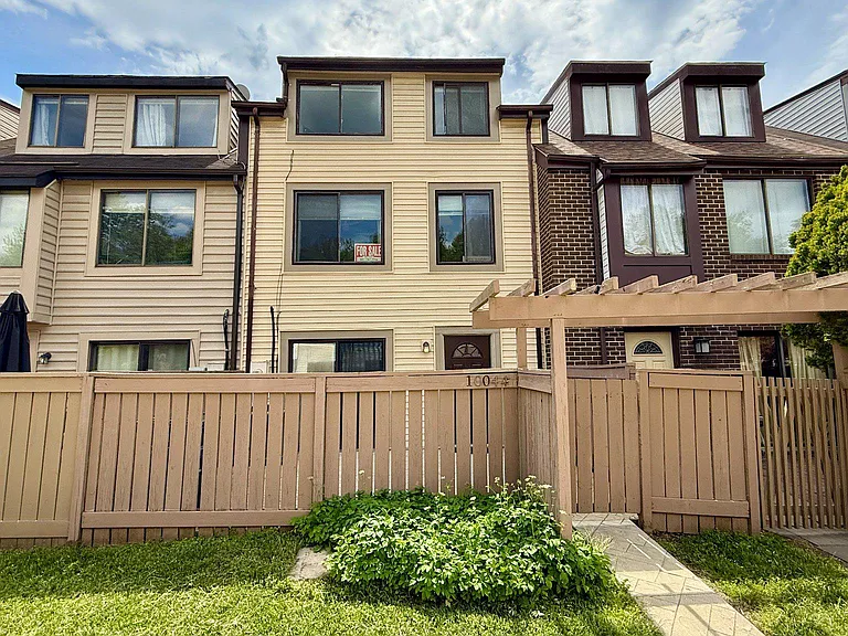 10044 Forest View Pl — Photo 13
