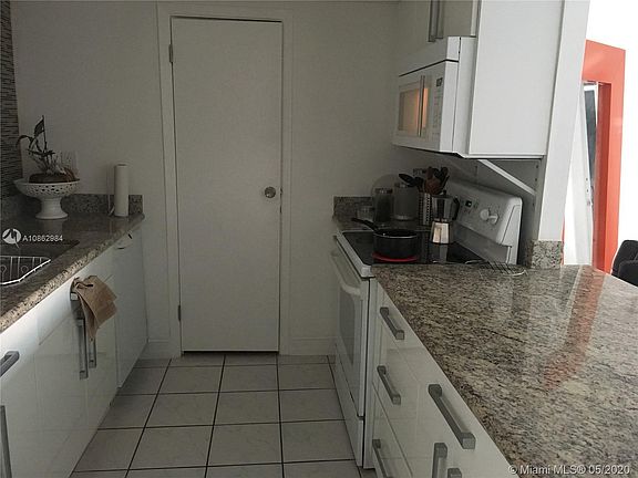 4th image of 11111 Biscayne Blvd #8G