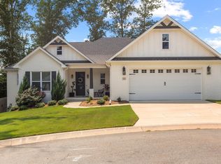 2123 Avondale Dr, Benton, AR 72019