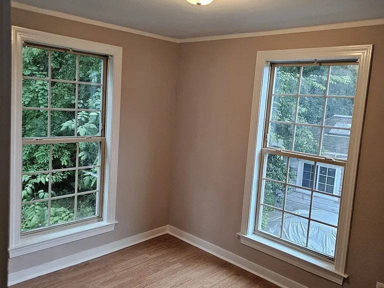 300 Knolls St — Photo 19