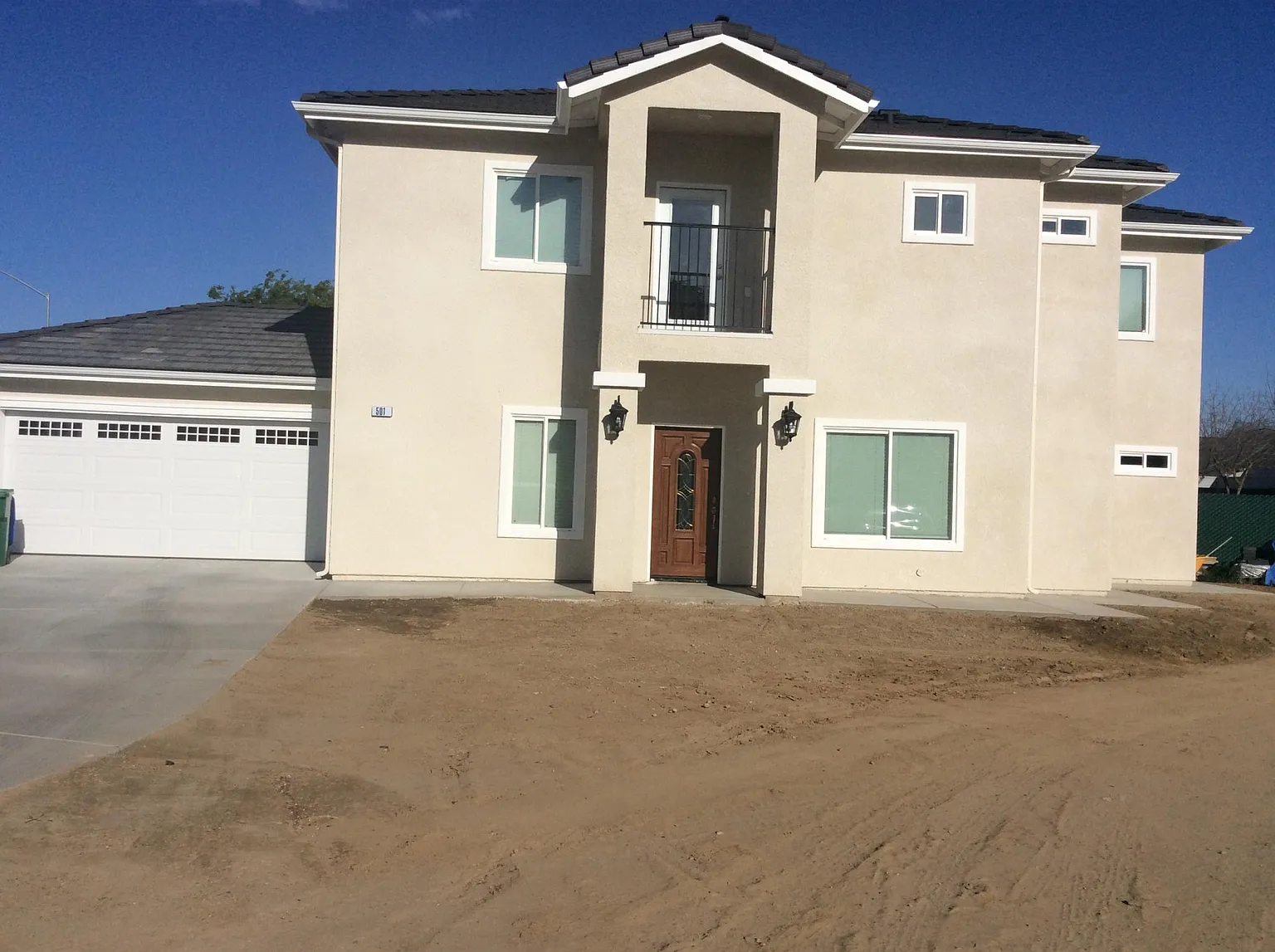 501 E Fresno St photo 1