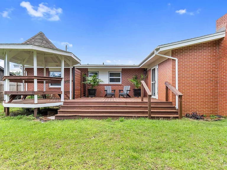 3680 Whispering Pines Dr — Photo 5