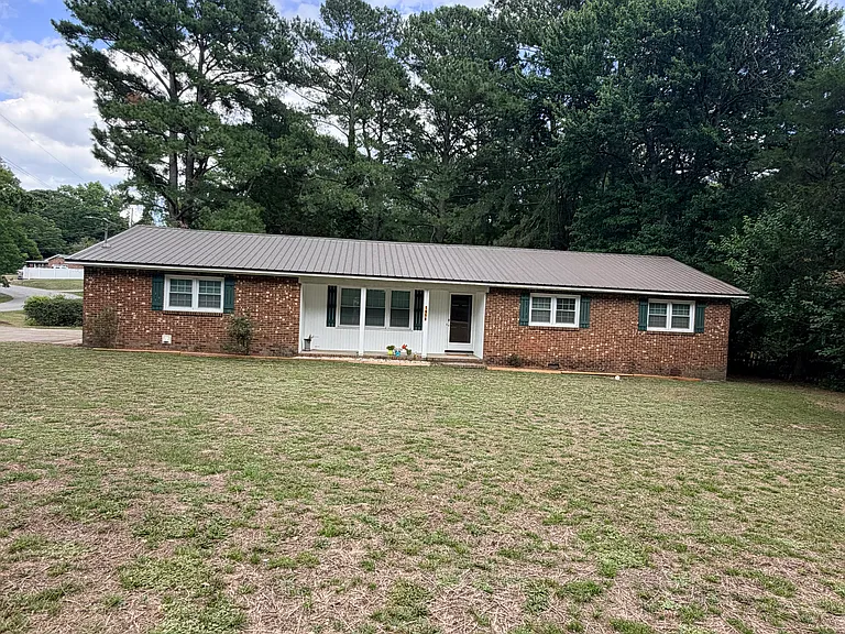 1608 Salem Church Rd — Photo 1