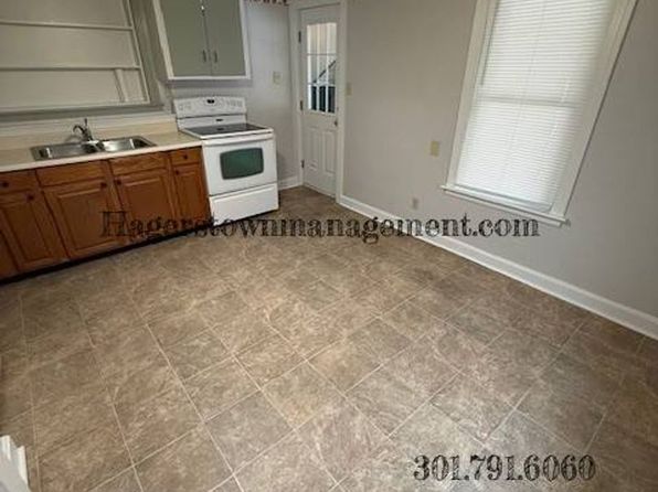 5 S Main St