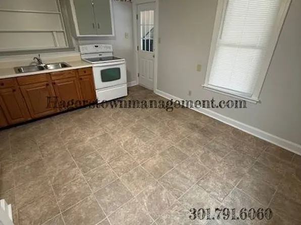 5 S Main St, Boonsboro, MD 21713