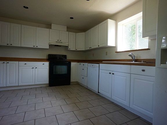 4th image of 2229 S 222nd St
