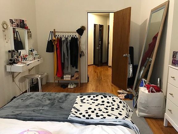 5th image of 43 W 74th St APT 2D