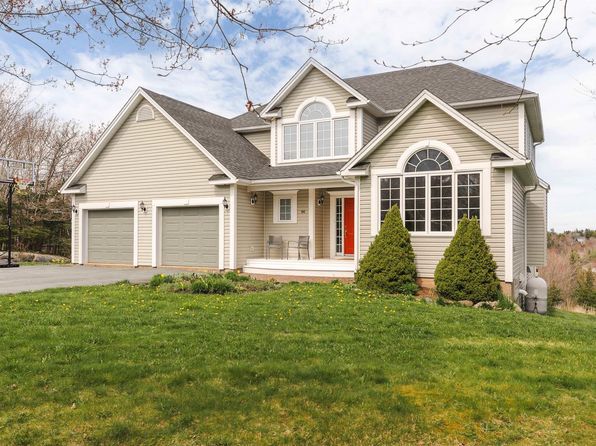 96 Matthew Dr, Hammonds Plains, NS B4B 1T8