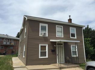 313 1/2 Bryant St, Dubuque, IA 52003