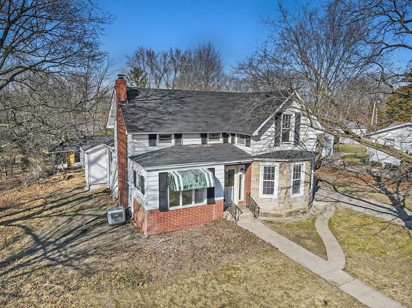 1300 River St, Three Rivers, MI 49093