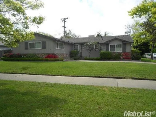 834 Morada Ln, Stockton, CA 95210