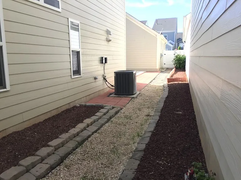 1268 Russet Ln — Photo 33