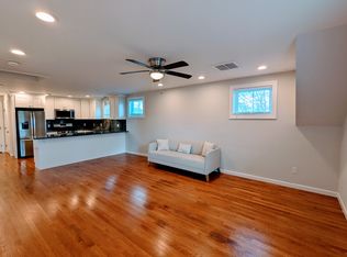 55 Willow St #3, Providence, RI 02909