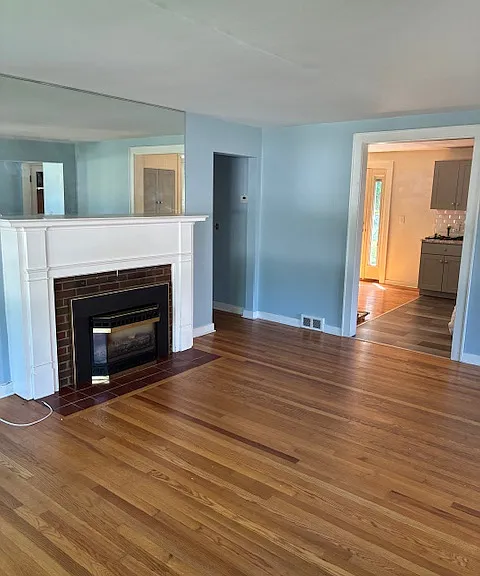 510 Meadow Rd — Photo 3