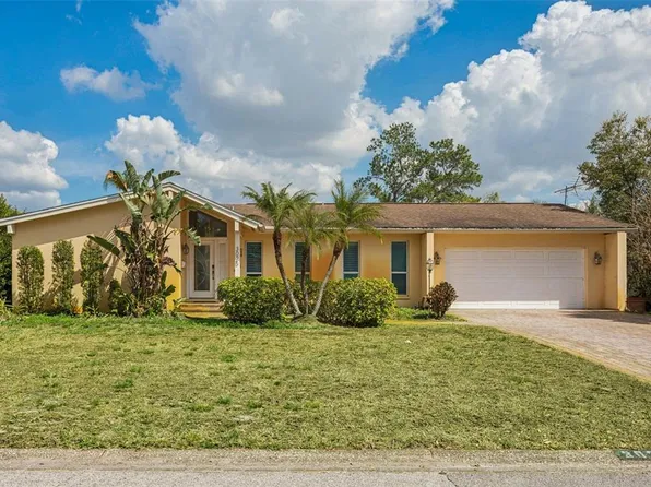 3025 Samara Dr, Tampa, FL 33618