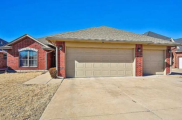 1st image of 3325 Del Aire Pl