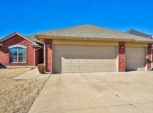 3325 Del Aire Pl, Del City, OK 73115